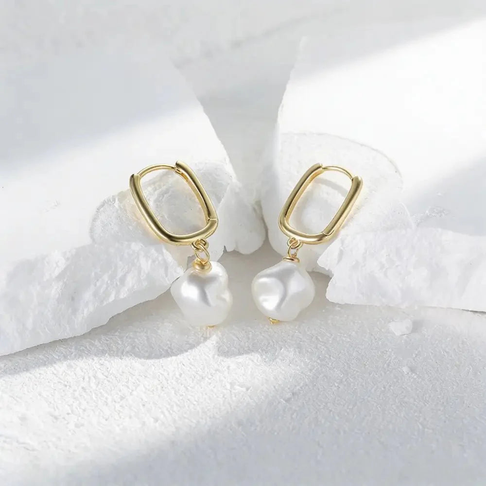 Alméra Pearl Drop - Lifestyle