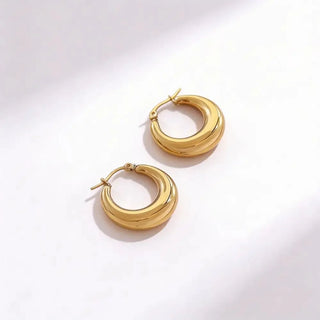 Kaelra Hoop Earrings - Detail