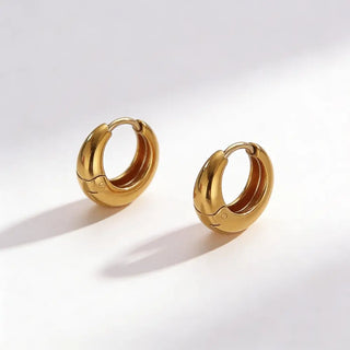 Aurelia Curved Minimalist Earrings