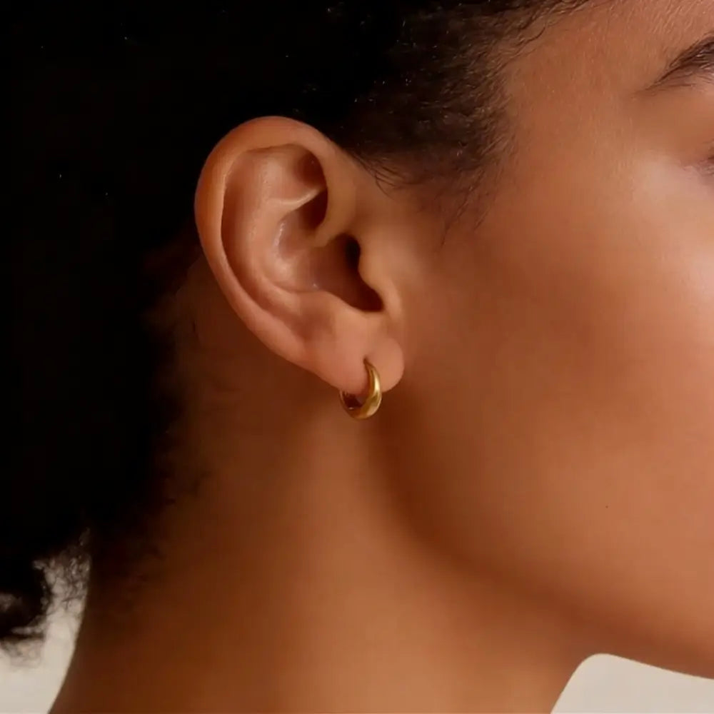 Aurelia Curved Minimalist Earrings
