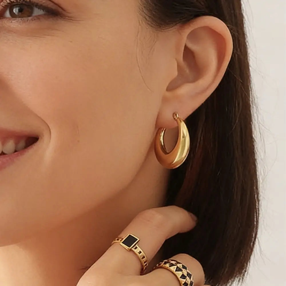 Kaelra Hoop Earrings