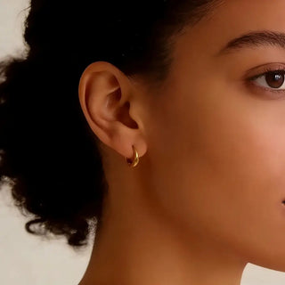 Aurelia Curved Minimalist Earrings