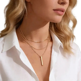 Elara Layered - Lifestyle